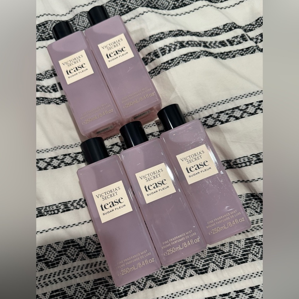 Victoria Secret tease sugar fleur fine fragrance mist